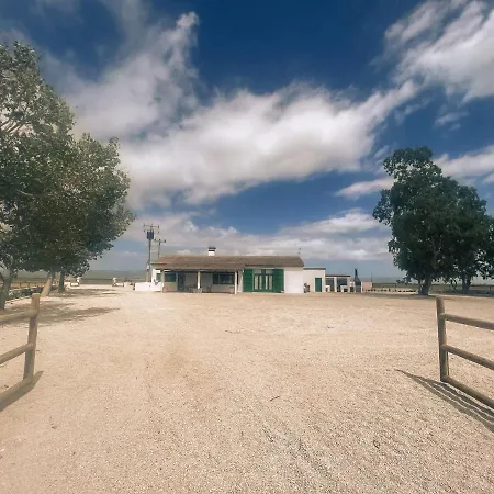 Masia Blanca Holiday home Deltebre